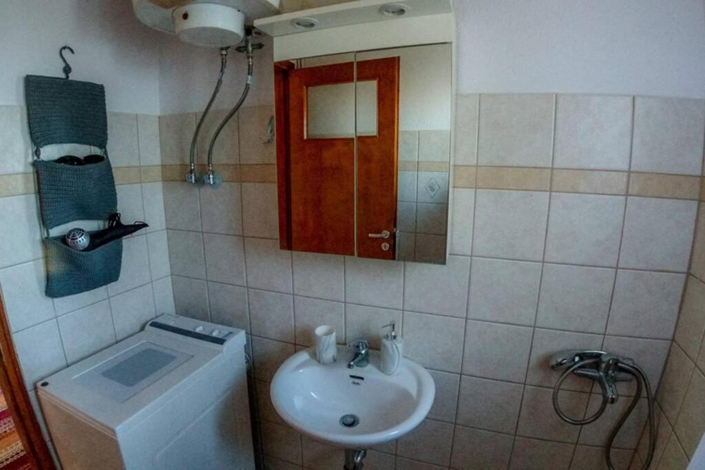 Breathtaking Lake View Cottage With A Fireplace Next To Ioannina City! 외부 사진